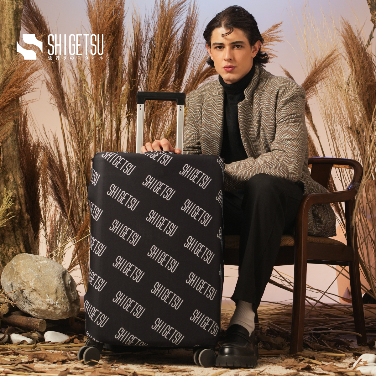 Shigetsu USHIKU Luggage Cover